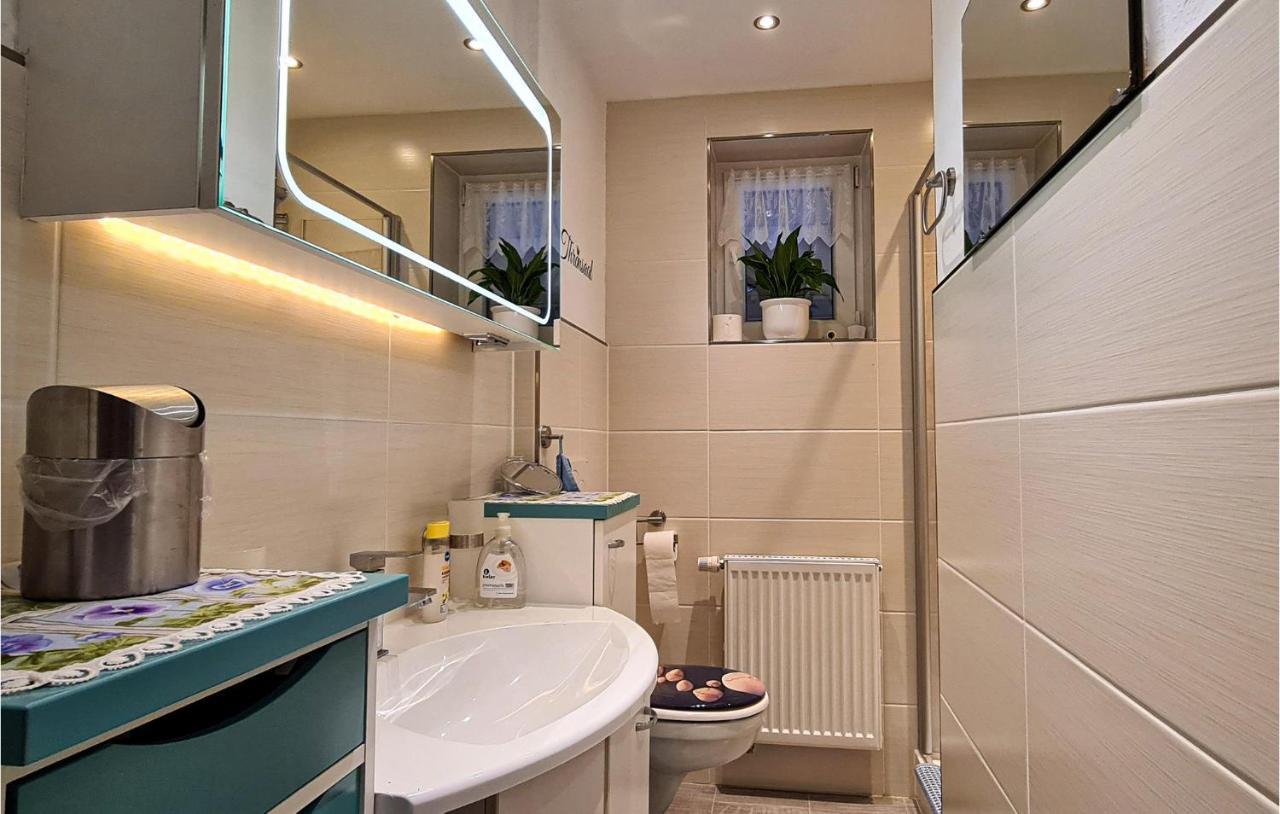 2 Bedroom Cozy Apartment In Зуль Екстер'єр фото